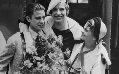 A Profile In Courage: The Amazing Story of Aimee Semple McPherson