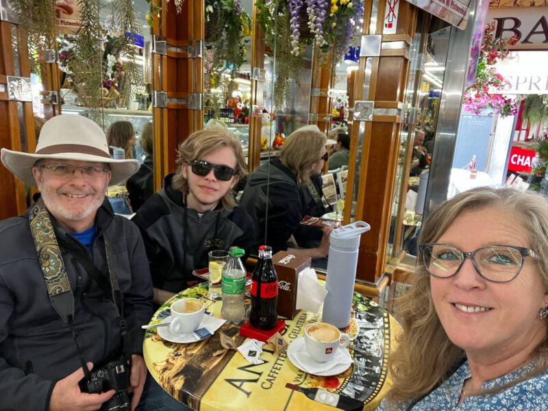 b6d28f77-5873-4a19-a56a-3cccc3f21c2d